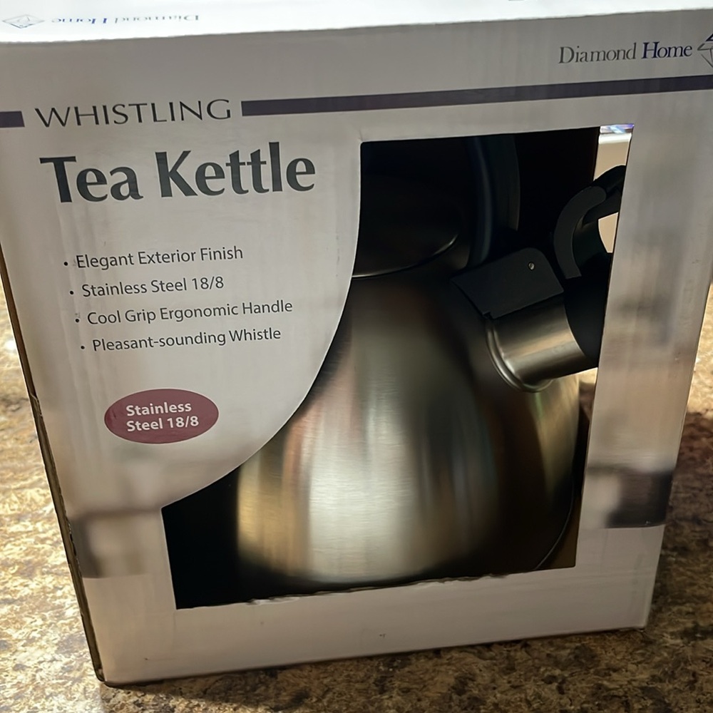 NEW NIB WHISTLING TEA KETTLE 2.5 LITERS STAINLESS STEEL